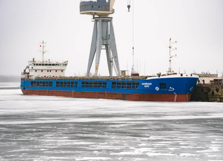 На класс Российского морского регистра судоходства строится 256 единиц флота