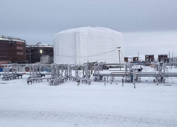 Монтаж изготовленных для нефтеналивного терминала «Порт «Бухта Север» резервуаров завершится до конца 2025 года