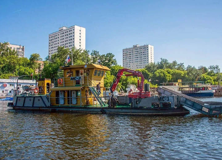 Коммунальный флот приступил к дежурству на Москве-реке и Яузе в навигацию 2026 года