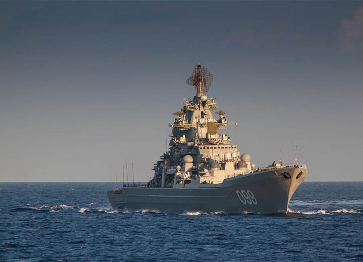 Крейсер "Петр Великий" передаст свое имя подводному атомному ракетоносцу