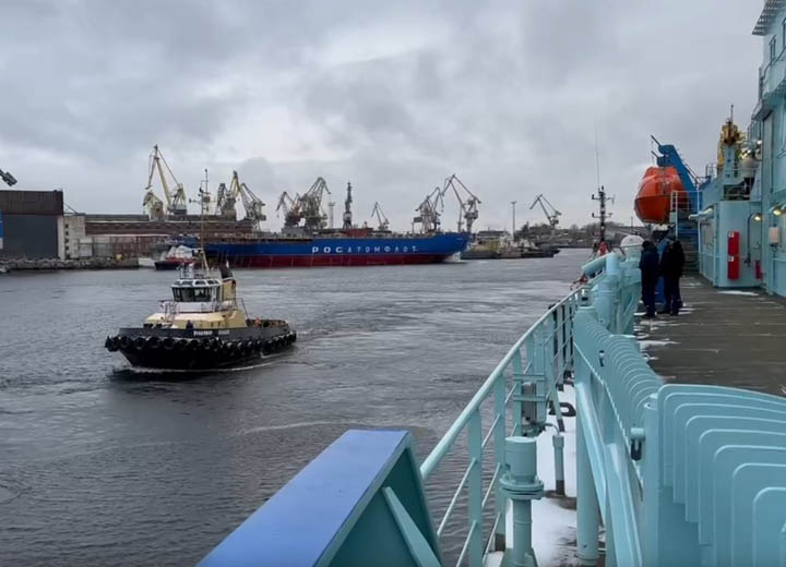 Атомный ледокол «Урал» вышел из Санкт-Петербурга в порт приписки Мурманск