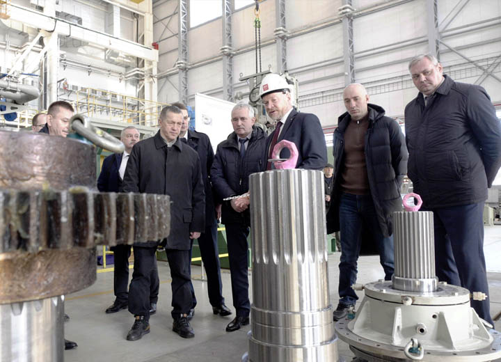 Центр судоремонта «Звёздочка» посетил вице-премьер Правительства РФ Юрий Трутнев