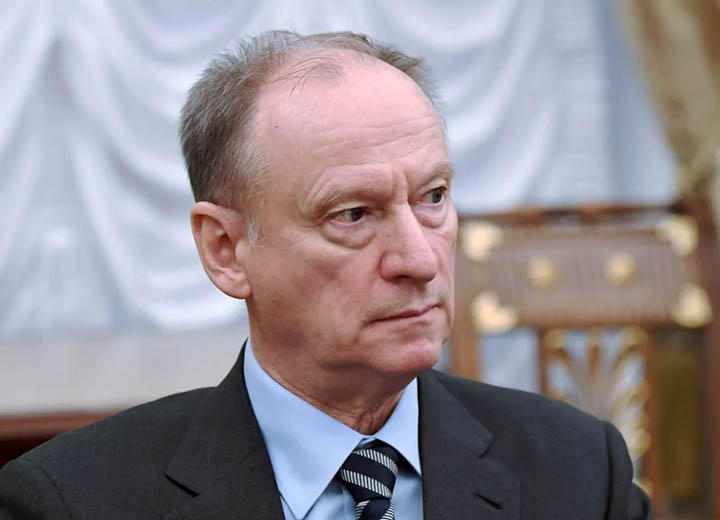 Помощник Президента России, председатель Морской коллегии РФ Николай Патрушев поздравил работников морского и речного флота с отмечаемым в предстоящее воскресенье профессиональным праздником