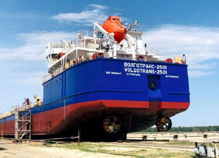 В Минпромторге считают, что нужно наращивать строительство судов для МТК "Север - Юг"