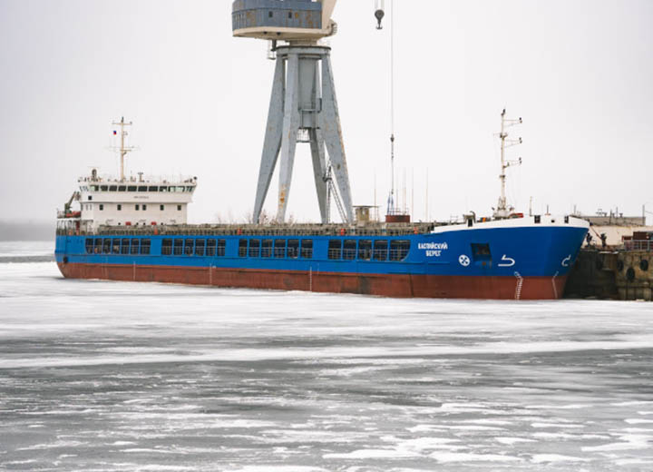 Универсальный сухогруз "Каспийский берег" передан заказчику