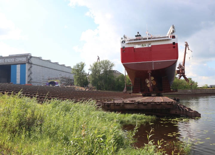 На нижегородском заводе ОСК "Красное Сормово" обновляют слип