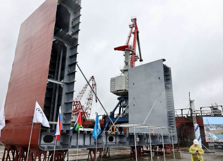 На Тобольском заводе состоялась закладка универсального сухогруза-контейнеровоза