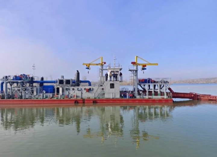 Администрация Двинско-Печорского бассейна высоко оценила новые земснаряды