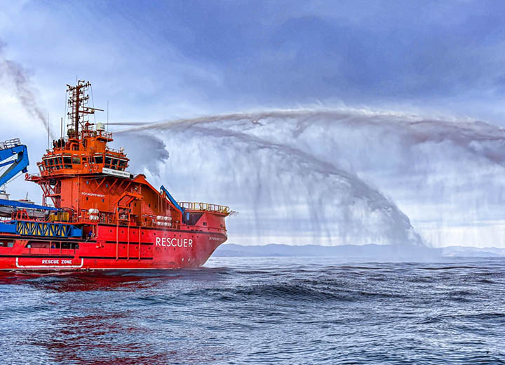 На строящемся МФАСС «Керченский пролив» в морских условиях протестирована система пожаротушения