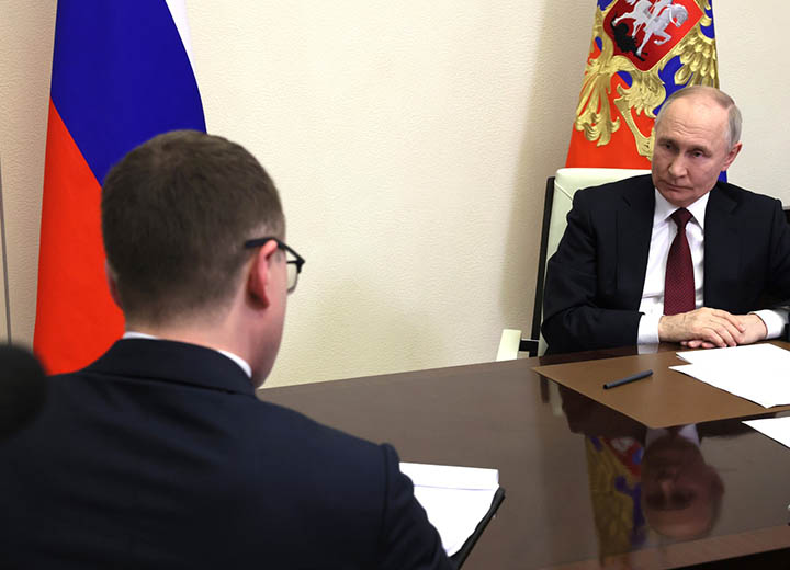 Владимир Путин ответил на вопросы журналиста Павла Зарубина
