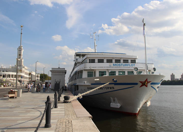Перевозки пассажиров речным транспортом выросли на 7%