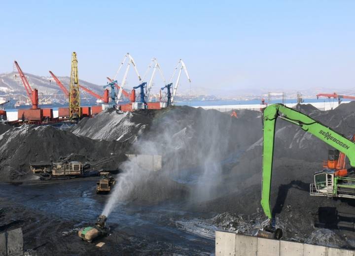 Экспорт угля через порты Ванино и Владивосток значительно вырос в 2025 году