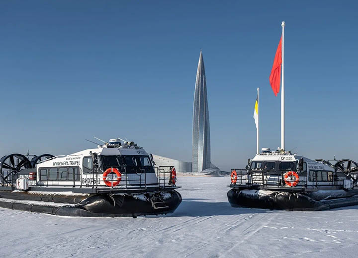 «Нева Тревел» выводит на линию новые суда на воздушной подушке «Вихрь»