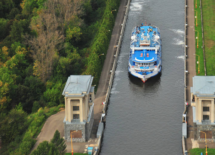 За первое полугодие на внутренних водных путях перевезли более 4,4 млн пассажиров
