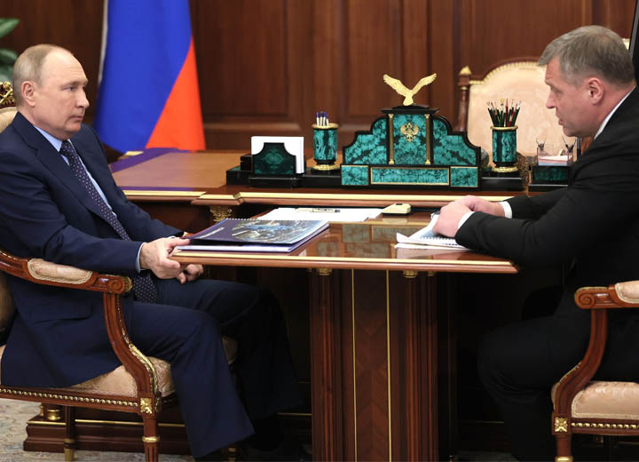 Владимир Путин провел встречу с губернатором Астраханской области Игорем Бабушкиным