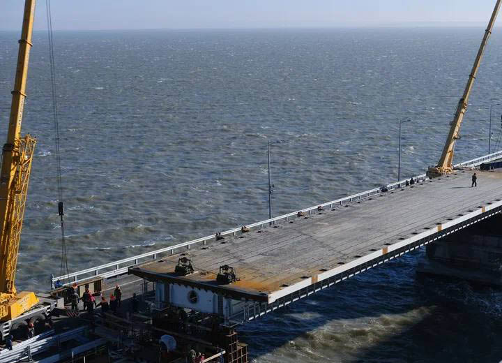 Завершена надвижка первого пролета левой автодорожной части Крымского моста