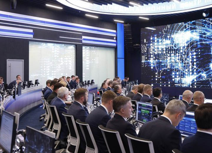 Михаил Мишустин: на Севморпуть вышел второй российский арктический танкер-газовоз