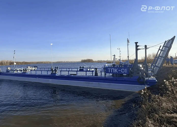 ГК «Р-Флот» передала заказчику баржу проекта RBD2808