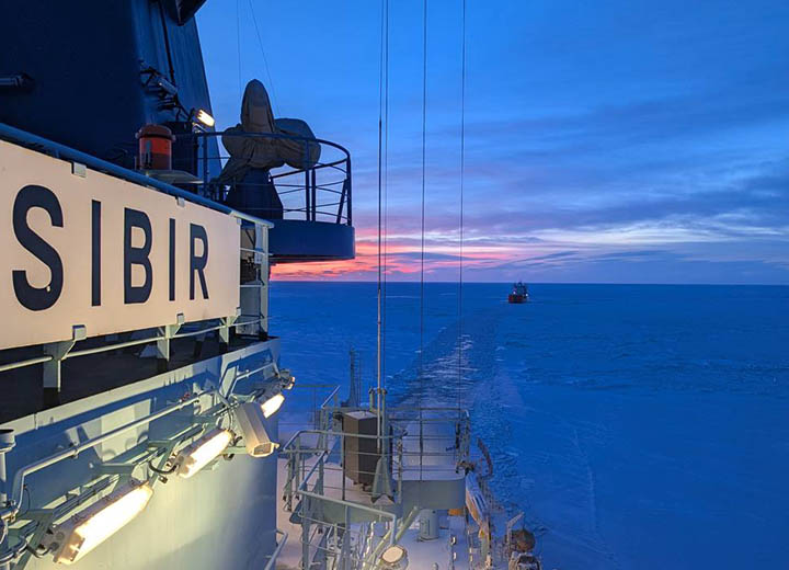 Атомный ледокол «Сибирь» прибыл из Арктики в Финский залив