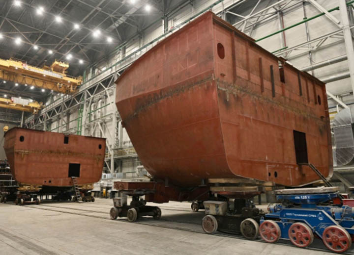 На отечественных верфях по заказу "Росморпорта" строятся 19 судов различного класса