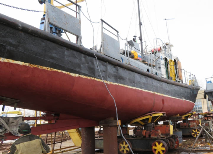 На Волго-Балте завершают межнавигационный ремонт технического флота