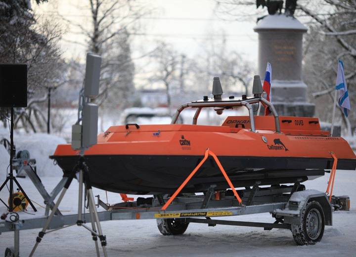 Компания «Си Проект» передала САФУ морской безэкипажный катер «Оркан»