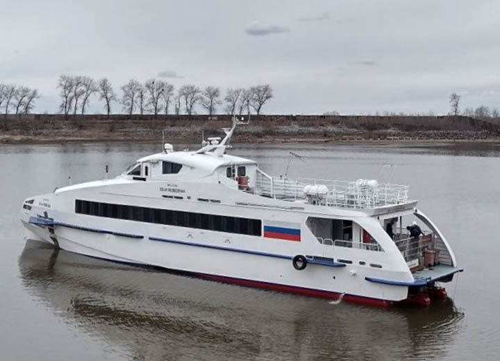 Пассажирское судно «70 лет Победы» проекта А45-2 спущено на воду на ХСЗ после подготовки к новой навигации