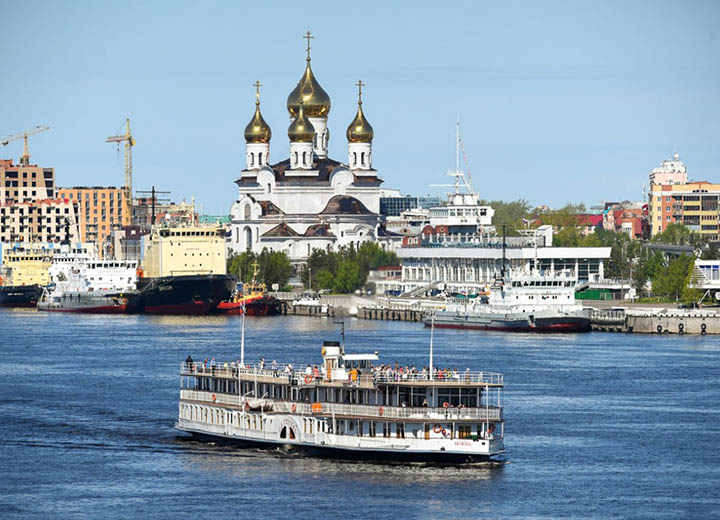 Единственный в России работающий пароход-колесник «Н.В.Гоголь» встал на плановый ремонт