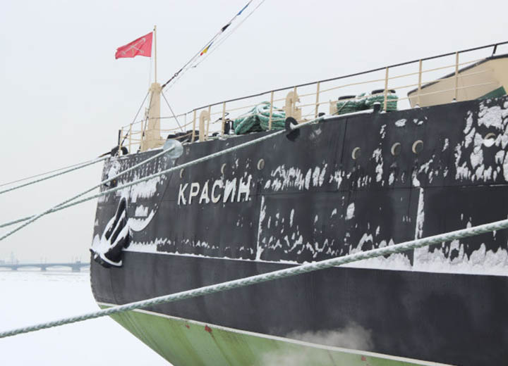 Легендарный ледокол "Красин" отметил 110-летие со дня закладки