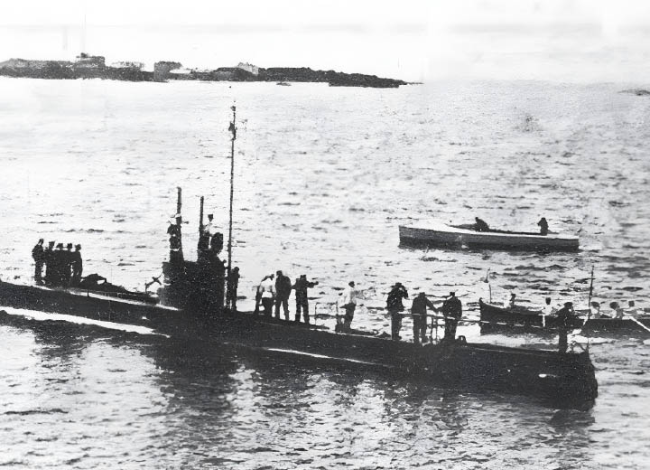 «МИНОГА» о первой в мире дизель-электрической подводной лодке