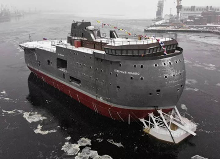 Россия продолжает работу над созданием ледостойкого судна "Северный полюс"