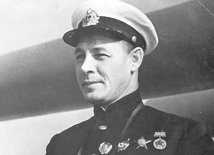 АДМИРАЛ ПОБЕДЫ