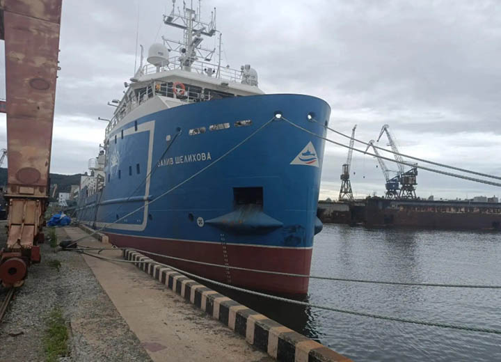 Краболов «Залив Шелихова» проекта ССа5712LS получил классификационные документы РС